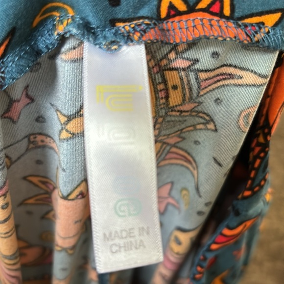 LuLaRoe leggings - Picture 3 of 3